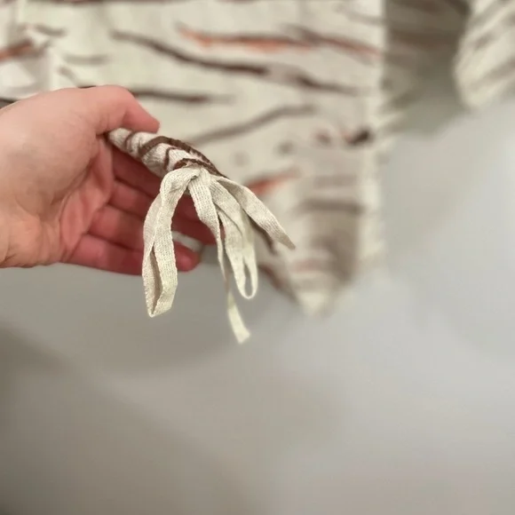 Democracy Animal Print Oversized Cinch Sweater Size XS/Fits Small & Medium NWT - Picture 8 of 11